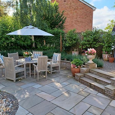 Harlequin B&B Ledbury Exterior photo